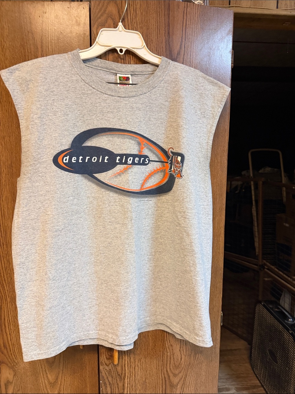 Fruit of the Loom Gray Sleeveless Tee with Navy & Orange Detroit Tigers Graphic